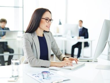 Аутсорсинг (outsourcing)